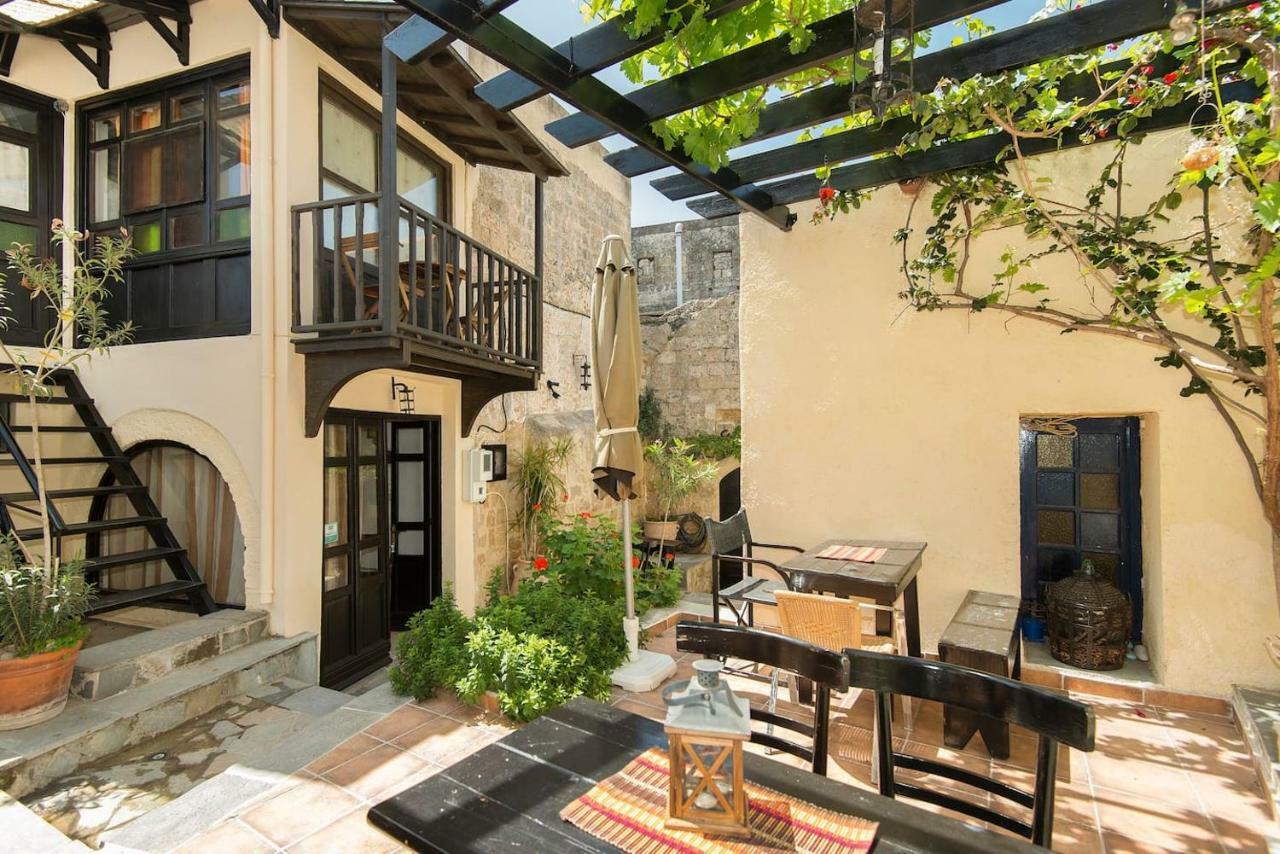 Chris Αpartments Old Town Apartamento Rhodes City Exterior foto