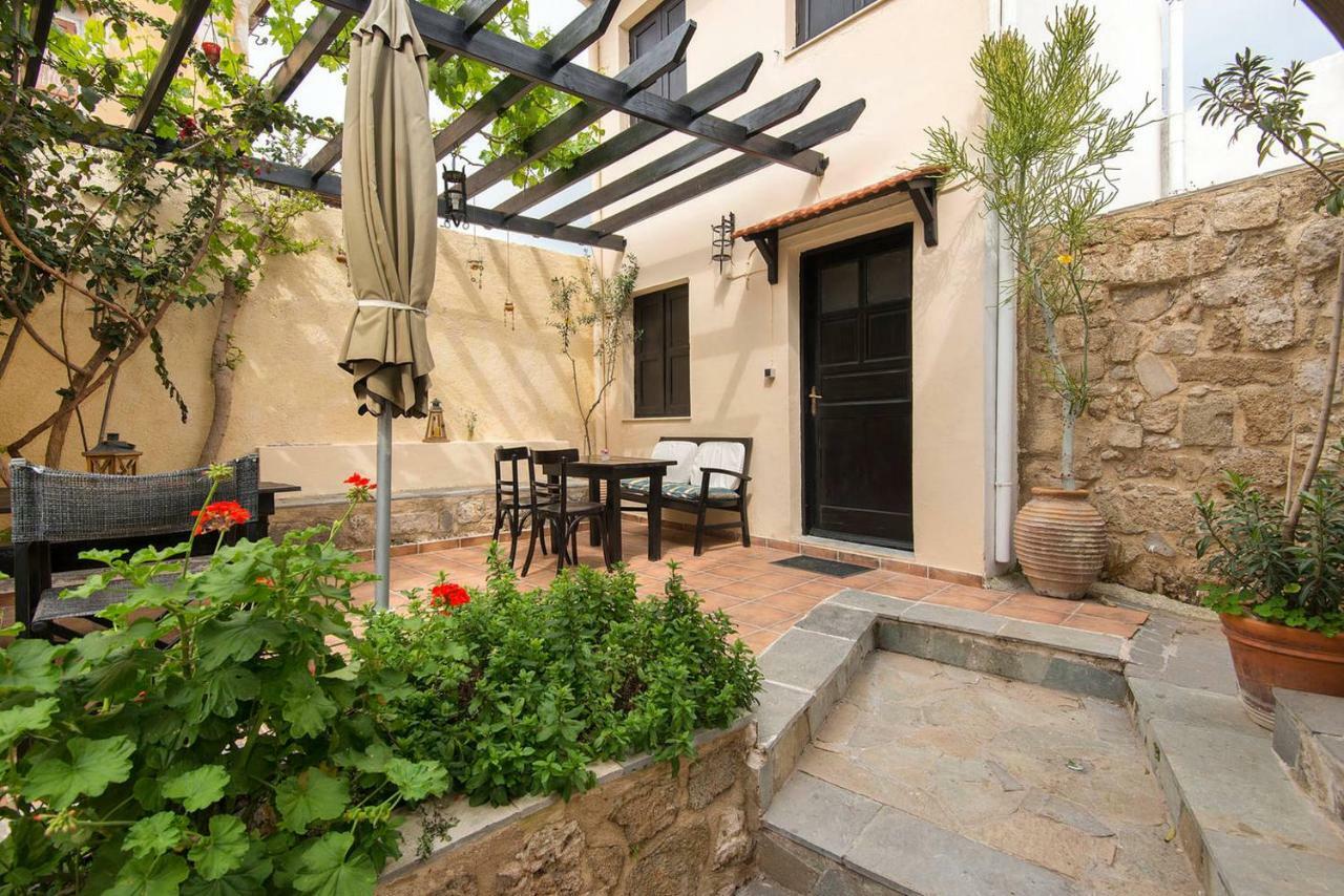 Chris Αpartments Old Town Apartamento Rhodes City Exterior foto